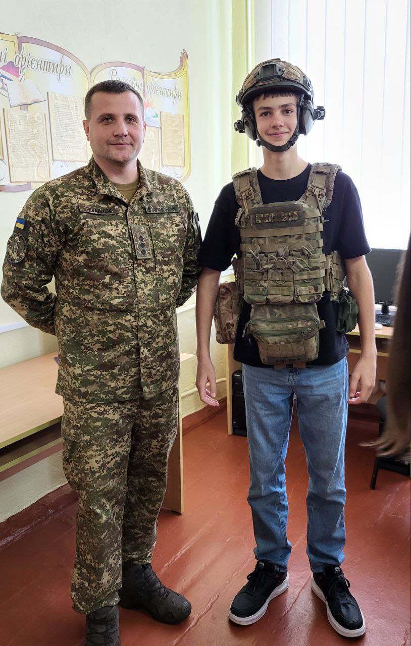 ц6